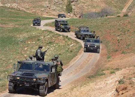 Vehículos del Ejército libanés en la frontera con Siria Ejército de Líbano culmina un plan preventivo contra terroristas
